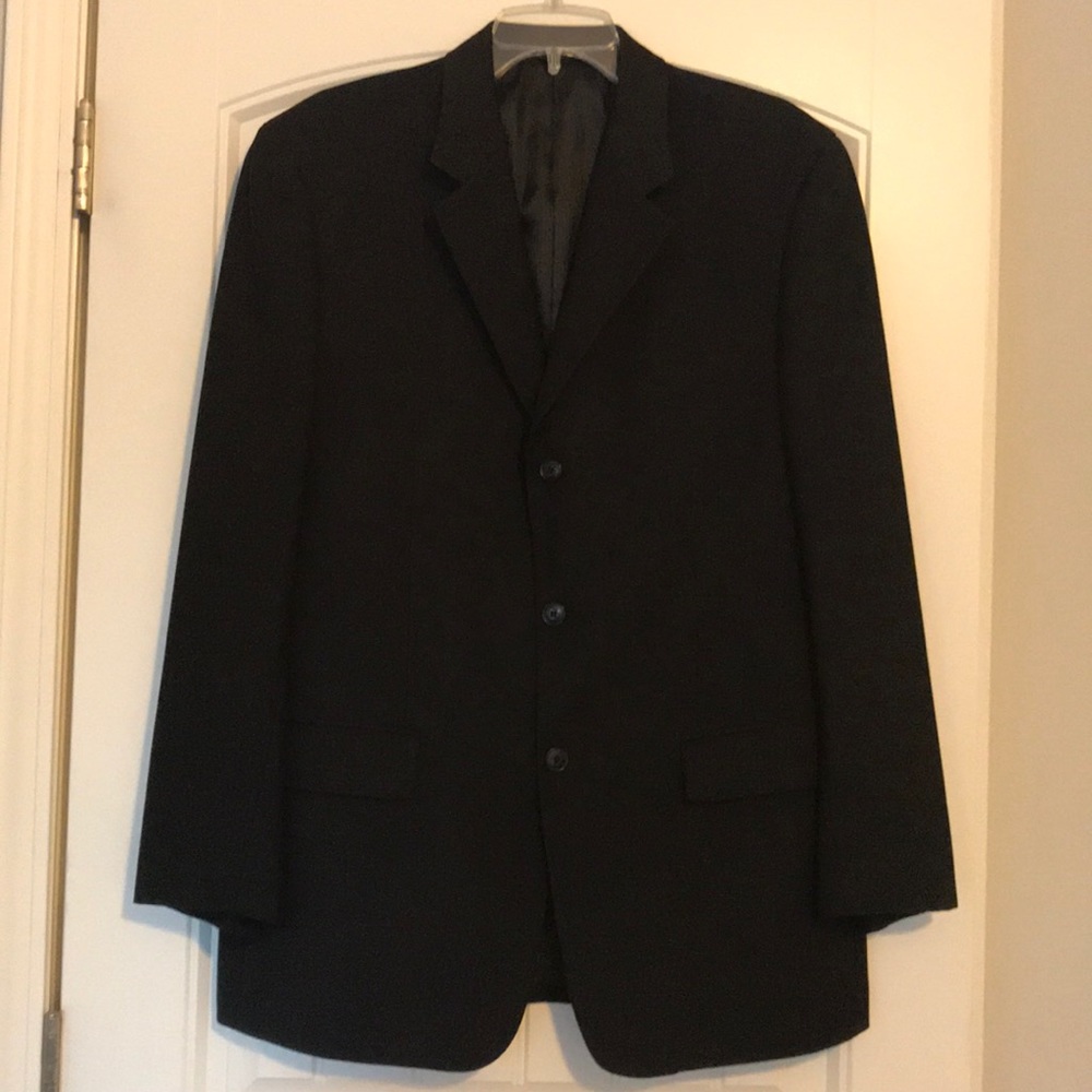 LIKE NEW! Men’s Black Blazer